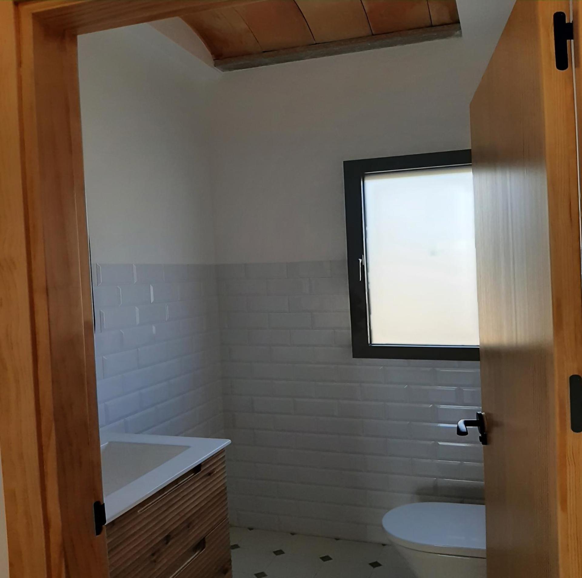 Casita Del Embalse Con Encanto Biar Exteriör bild
