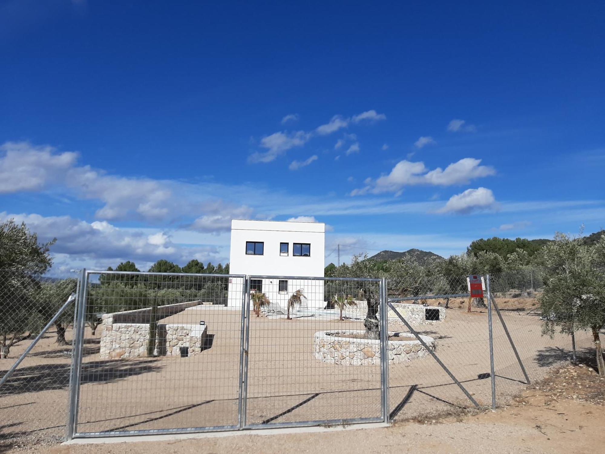 Casita Del Embalse Con Encanto Biar Exteriör bild